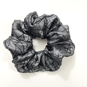 Great Quality- Halloween Spiderweb Scrunchie